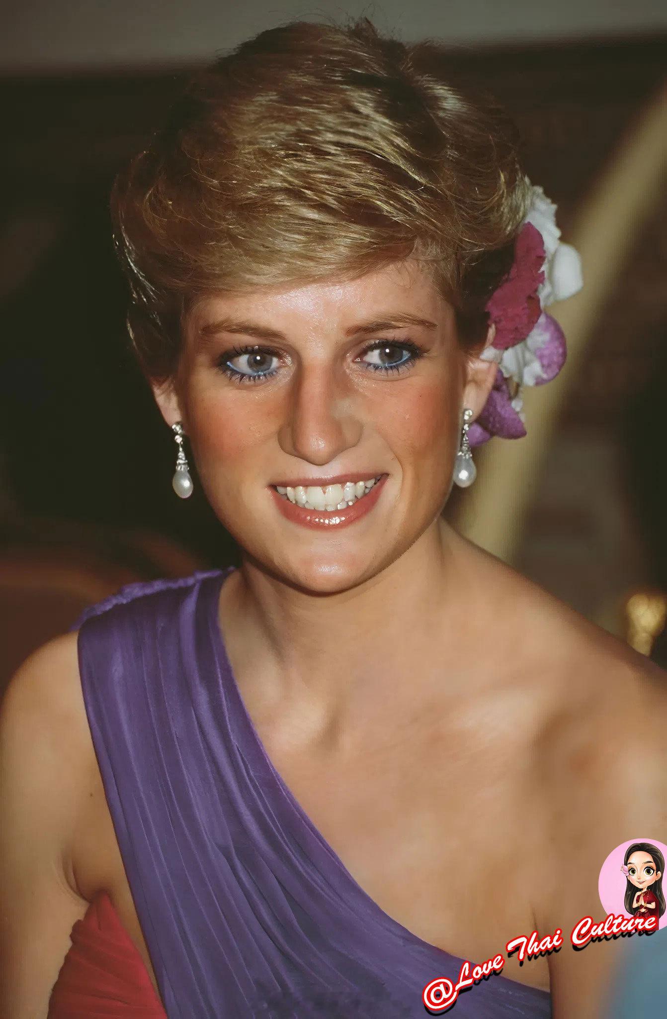 王室王室泰国王室暹罗往事老照片：1988年2月4日，访问暹罗的戴安娜参加暹罗王