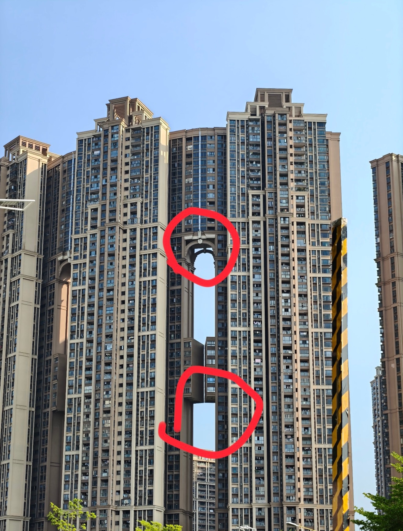 这种房子中间这户谁敢住