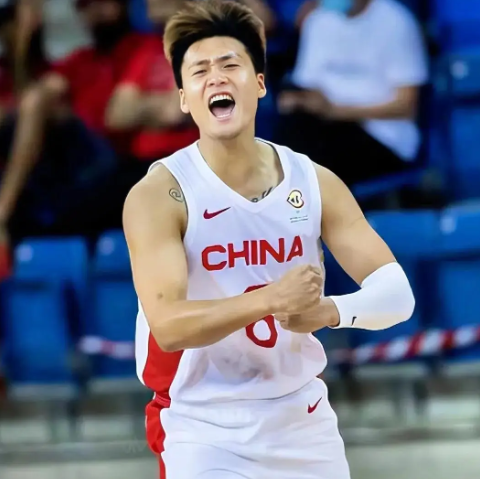 男篮世预赛！中国男篮最强6大支撑点:1.主教练--郭仕强2.队长--赵睿