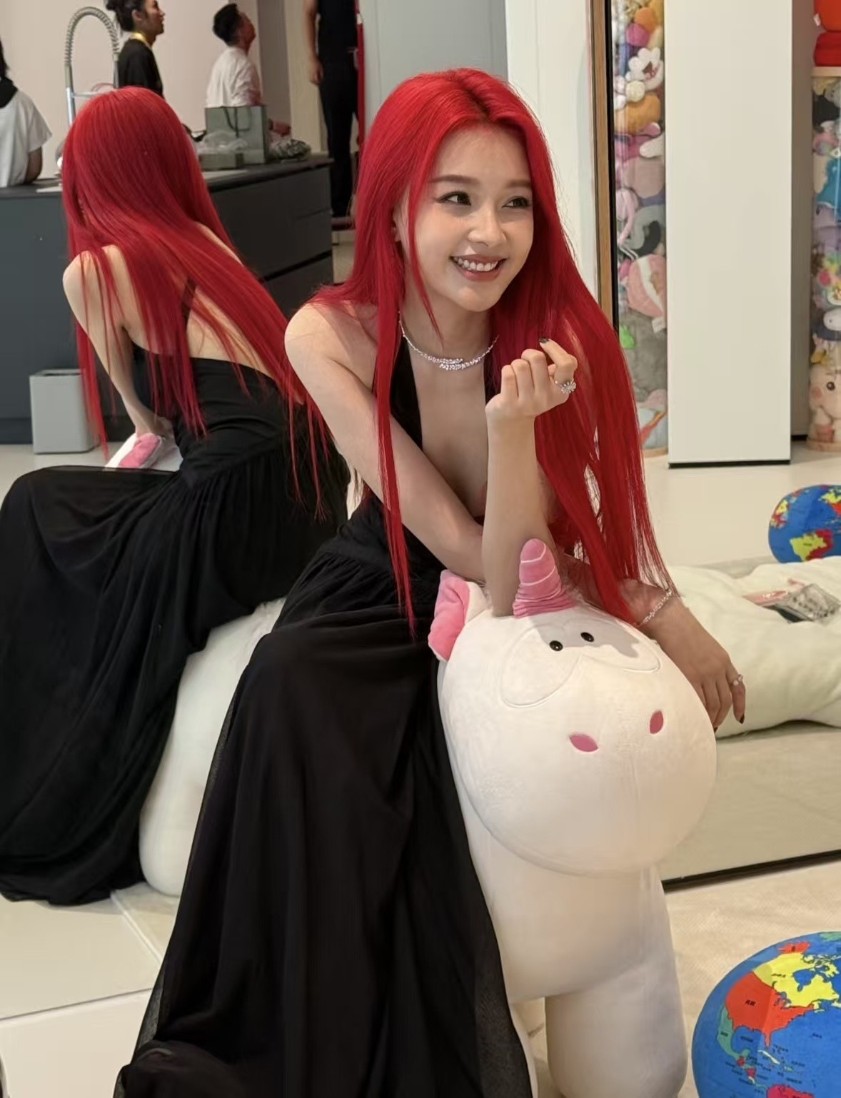 终于等到孙怡上浪姐了谁懂啊！孙怡终于来浪姐了，气质出众又自带强大气场，完美身材比