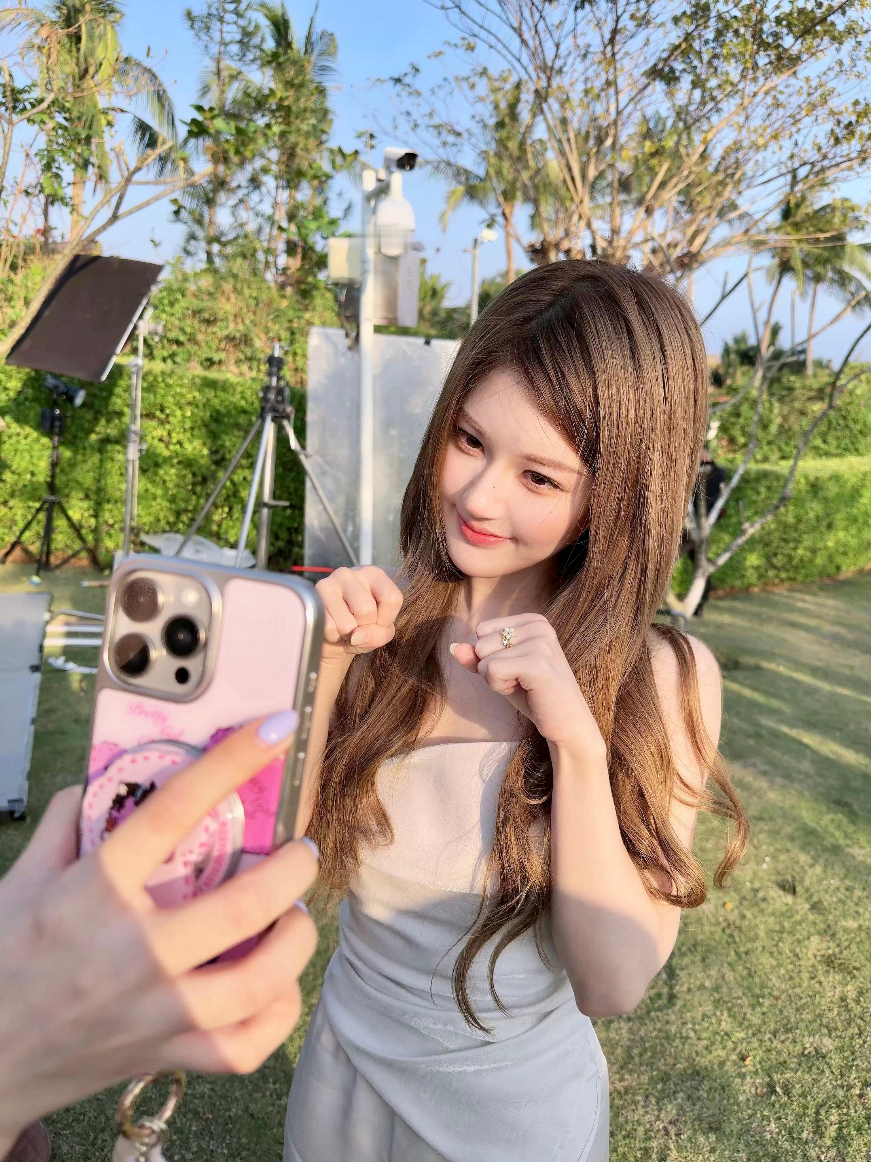 这个小露真是咪咪又喵喵啊