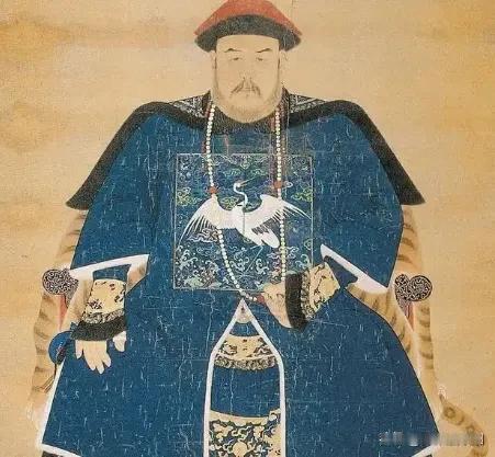 雍正死了以后，乾隆下令，释放自己十叔和十四叔，不再囚禁二人。老十四胤禵走出囚所，