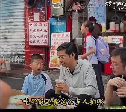 1，童言无忌2，小姑娘没说错啊如果因为说了一句真话被传法务，这个社会确实需要