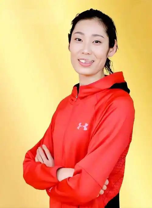 在11月7日晚十五运会女排成年组小组赛河南对阵天津的焦点战中，朱婷表现堪称完美，