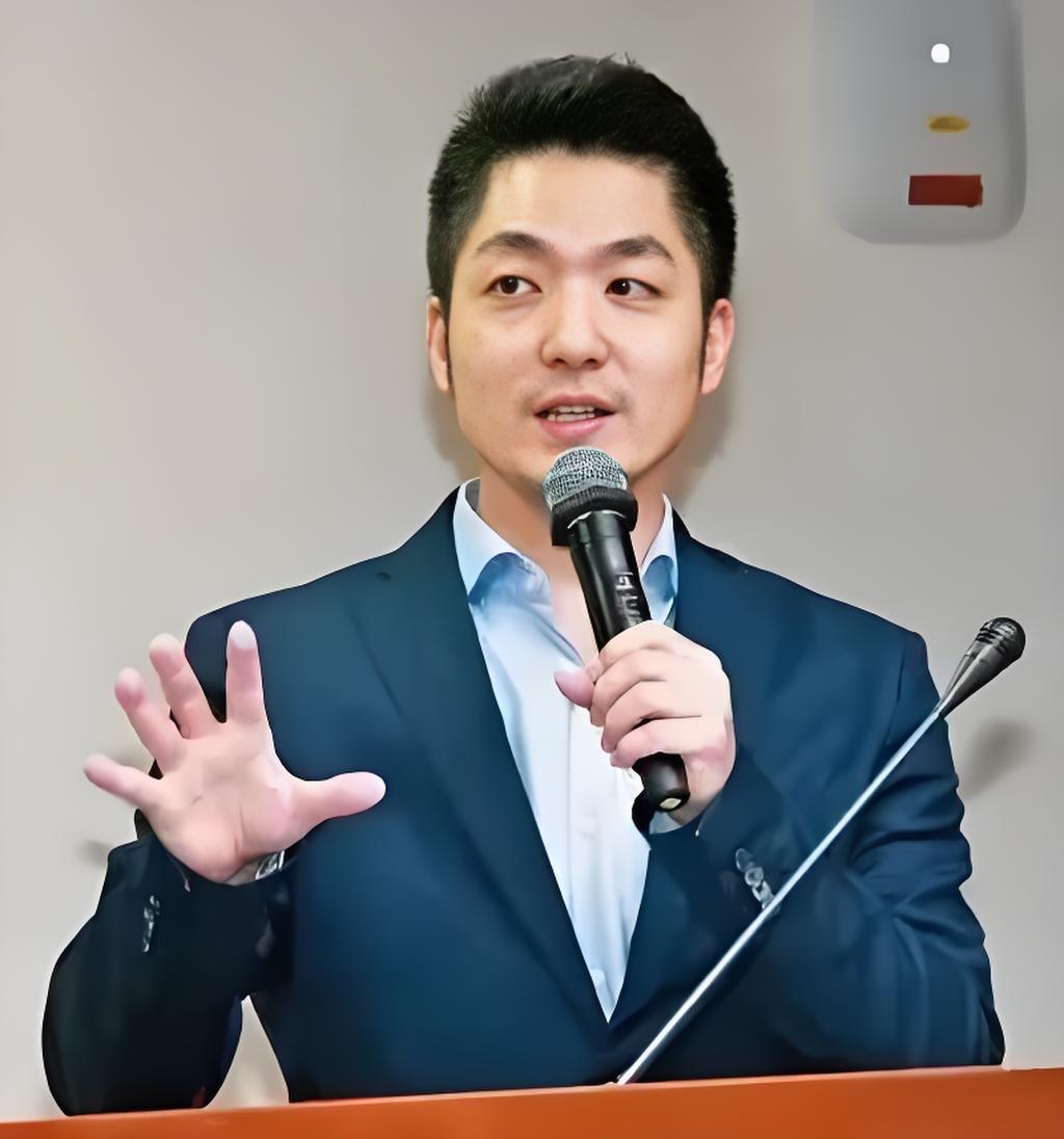 郑丽文宣战赖清德，蒋万安果断站队，朱立伦回应，蓝营一人跳反这两天，岛内政治局