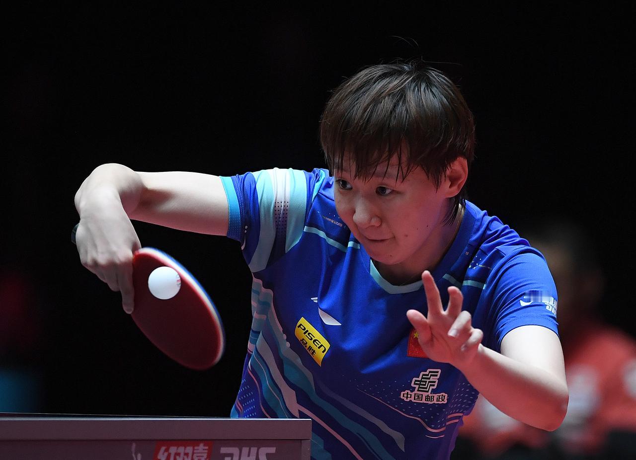 请把热烈的掌声送给王曼昱！这一战，真是看得人心里五味杂陈！3-0横扫张本美和