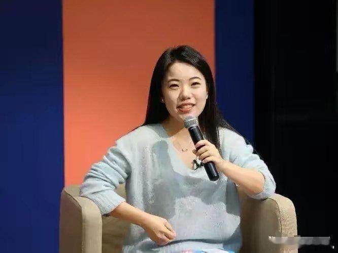 最近你发现没有？网上安静了很多，公知、大殖子、二狗子、香蕉人、打拳女都集体消失了