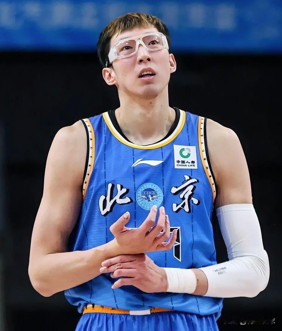 险胜啊！北汽88：83险胜宁波，看看球员数据，谁是赢球功臣？！01、杰