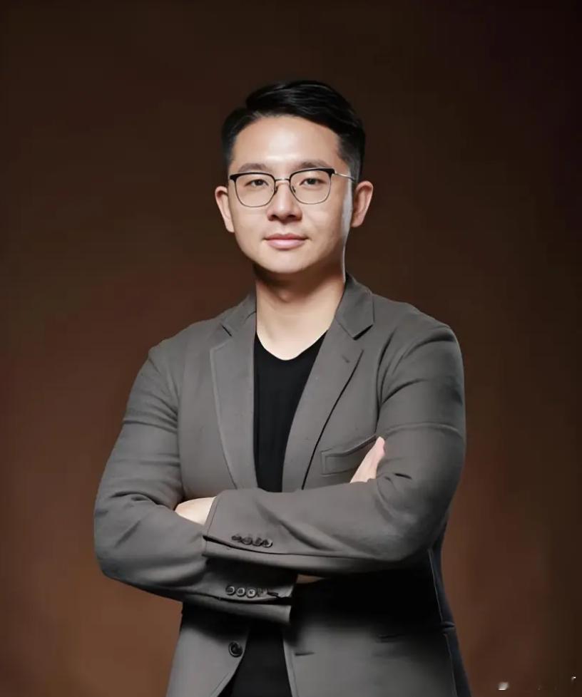 赵明回应加入千里科技评论区有人在问：他为啥选千里？我猜两个原因。一是赛道对，A