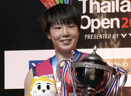 【山口茜🇯🇵夺冠之路🏆】首轮：21-17、21-15🇨🇳韩千禧【⏰3
