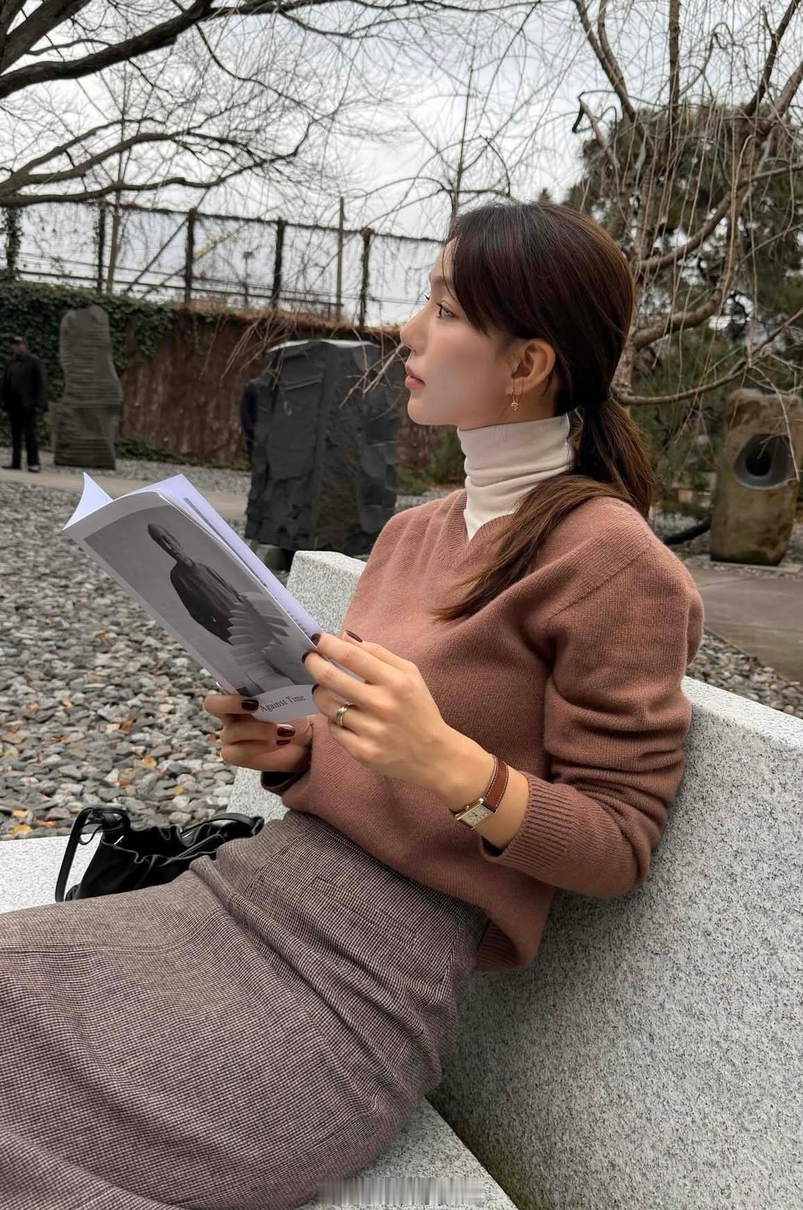 穿搭分享连续更新第2692天韩国时尚女生日常搭配韩系穿搭超能新星汇新星v计划开