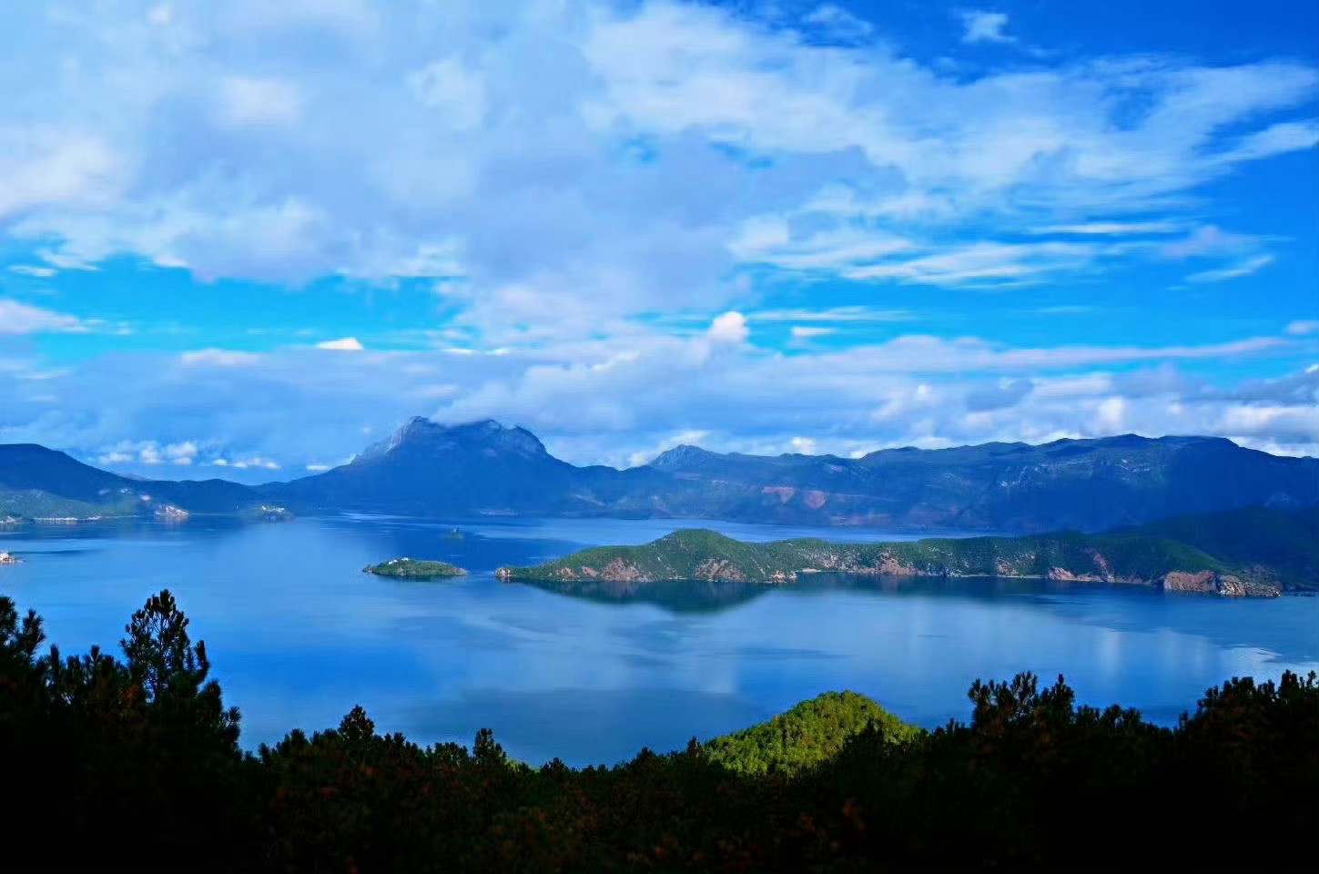 有一种蓝，叫泸沽湖蓝！