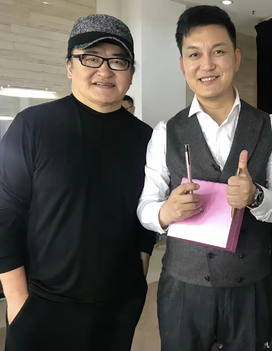 主持人李锐，悲痛发文！9月26号上午，主持人李锐在个人社交平台上，悲痛发文，悼念
