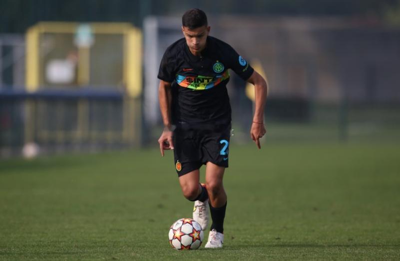 在个人视频中，罗马诺谈到了国米租将卡博尼的未来。罗马诺说：“国米和热那亚已经开始