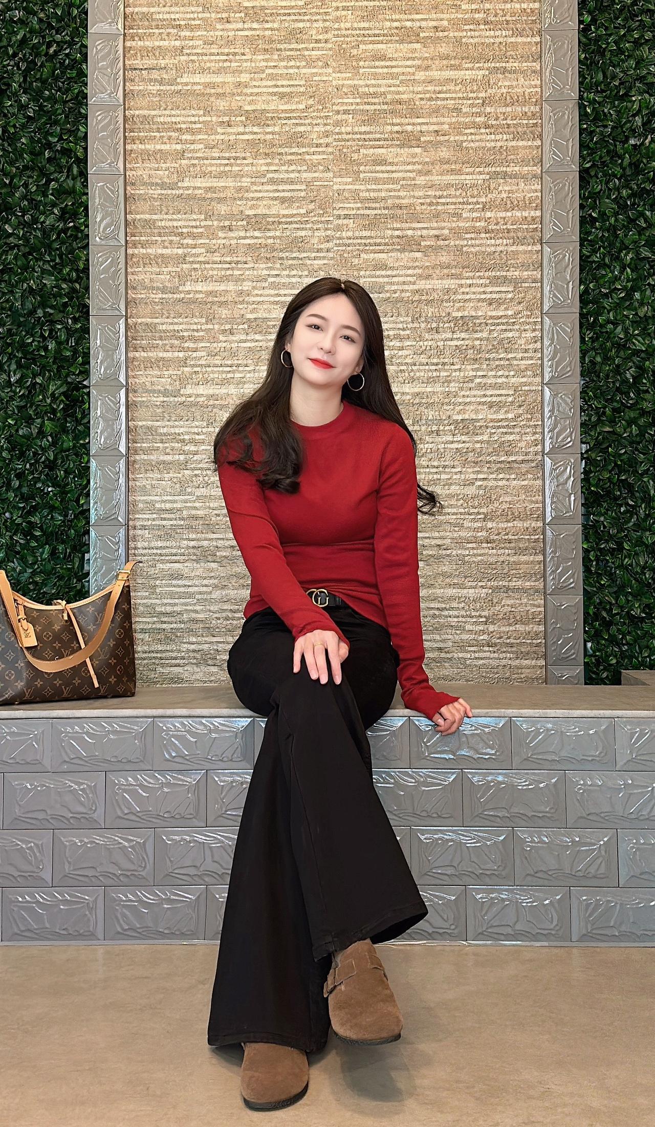 新年的第一课为自己而活，爱自己这件事今年一定要拿满分冬季穿搭韩系女装针织衫