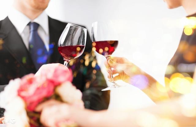 这5种酒越喝越伤身, 学会这6招喝酒不伤身!