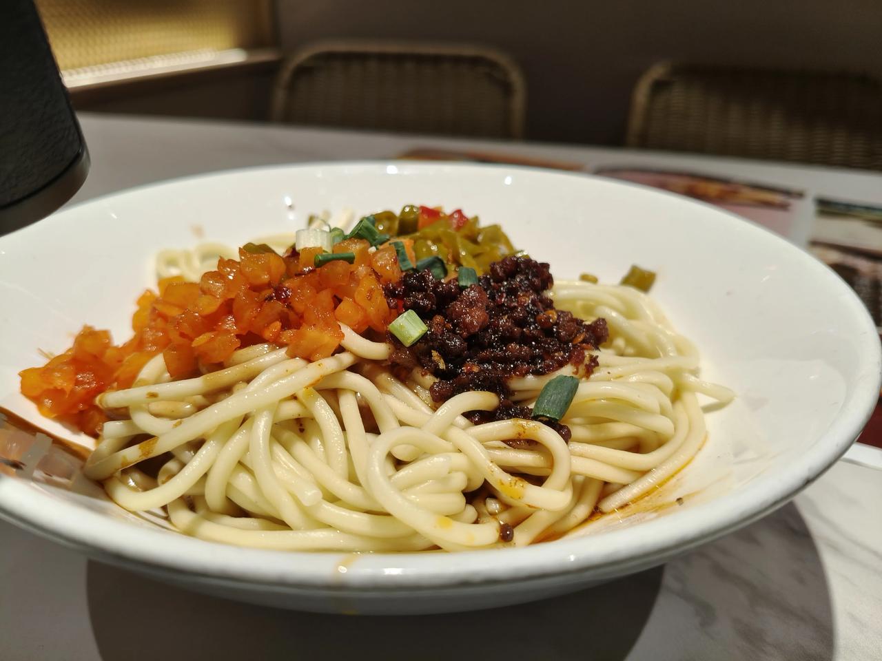 我吃上了武汉特色。武汉热干面。武汉热干面。还是戴口罩时期听说这个名字。今天到木