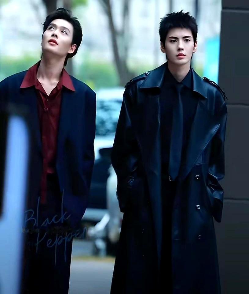 别再刷柯淳了，他赚的每一分钱，都在撕开娱乐圈那块遮羞布。一部剧，40亿播放量砸