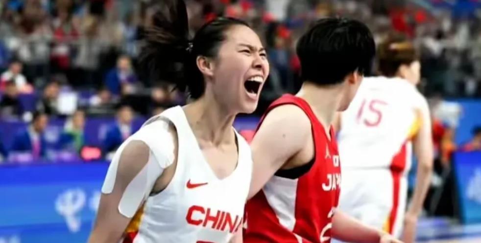 101:92！女篮热身赛战胜了日本二队，日本队员输了还满脸笑容。一、日本二