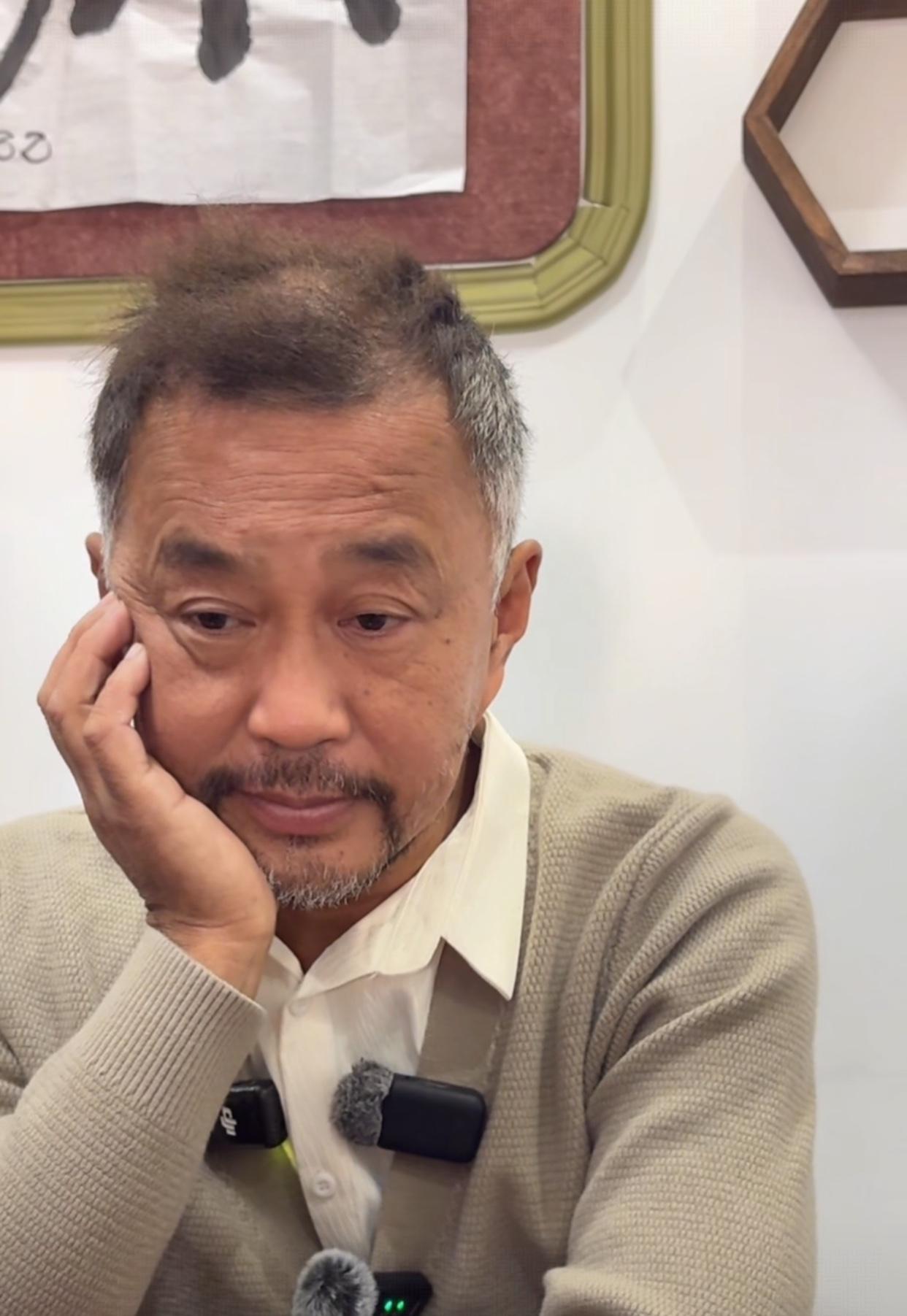 沈巍现在和晓晓住在一主播家，让许多主播很羡慕，也很嫉妒[捂脸哭]因为沈巍是住在