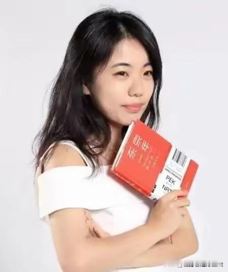 “东京几乎所有的卫生间都配备有音姬按键，流水声可以隐蔽个人声音，这种细微到极致