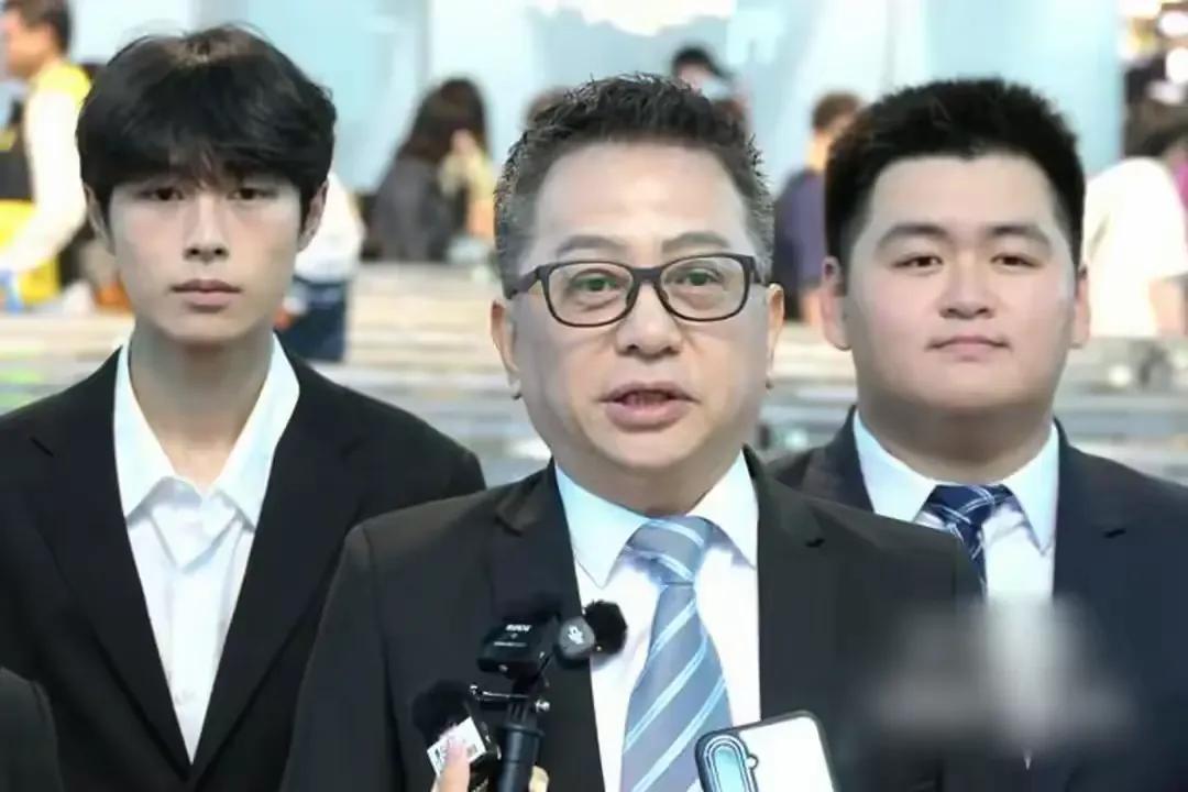 看惯了台湾政客们固有的人性，根本不会有任何期待。7月14号上午，台湾民众党又