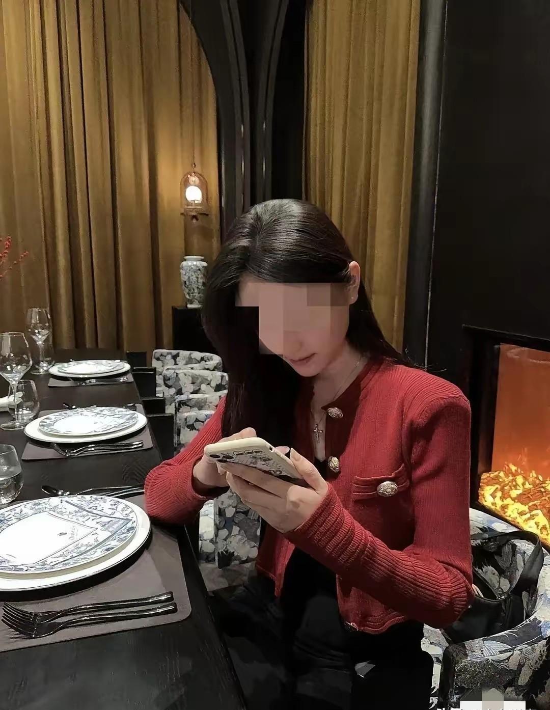 我看着都替他尴尬……相亲上来就点7个菜，菜单一合就说“走个过场”？也太敷衍了吧。