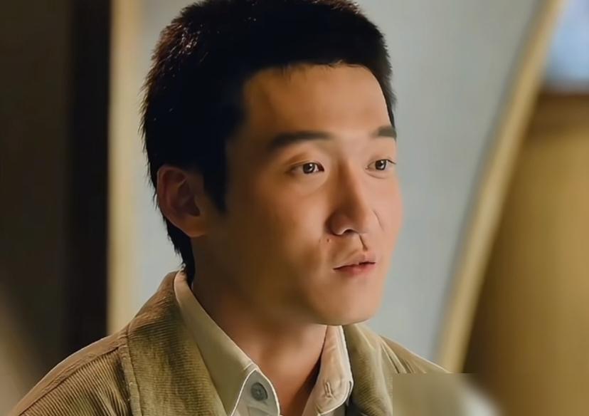 一边是年轻人狂骂狗血，一边是收视率冲破3%创下年度纪录。谭松韵这剧，彻底把观众干