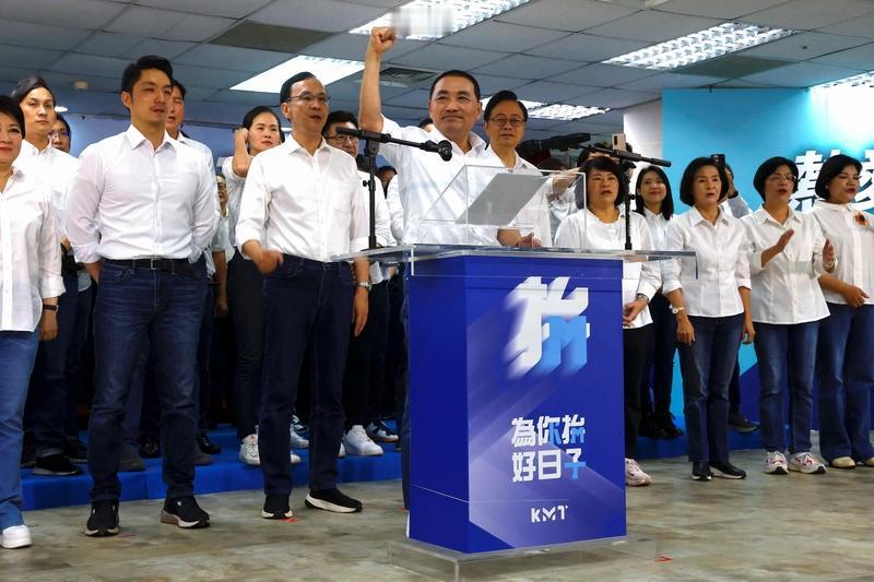 郑丽文获年轻党员力挺|侯友宜遭老派支持|蓝营分裂加剧内斗国民党内部