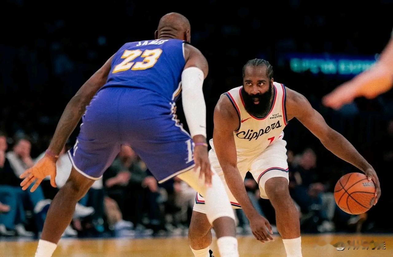 热火为什么卖希罗？他们想要战绩，肯定把罗齐尔这个不能打的到期合同送走，然后维金斯