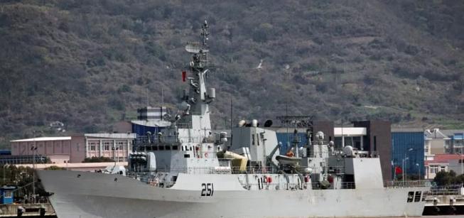 2014年，10名匪徒突然潜入巴基斯坦海军基地，试图抢夺一艘中国造导弹护卫舰去打