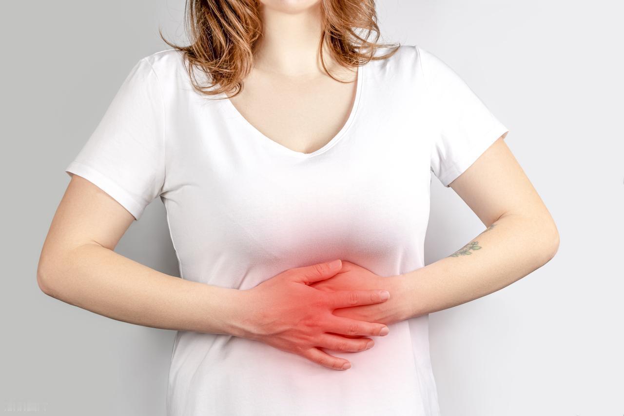 男性为啥易患十二指肠溃疡？提醒：平时尽量避免4个行为，别忽视十二指肠溃疡这种