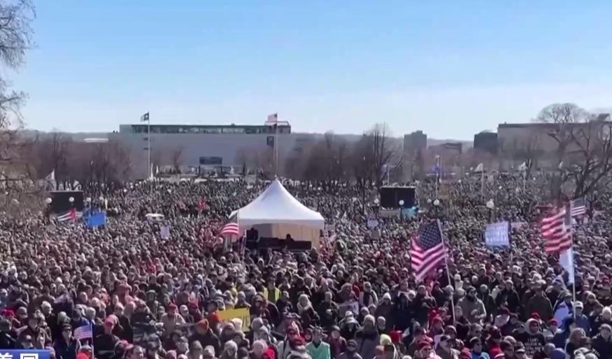 “北美懦夫”是要雄起来了吗？光抗议是没有用的，别说900万人，如果光说不练假把式