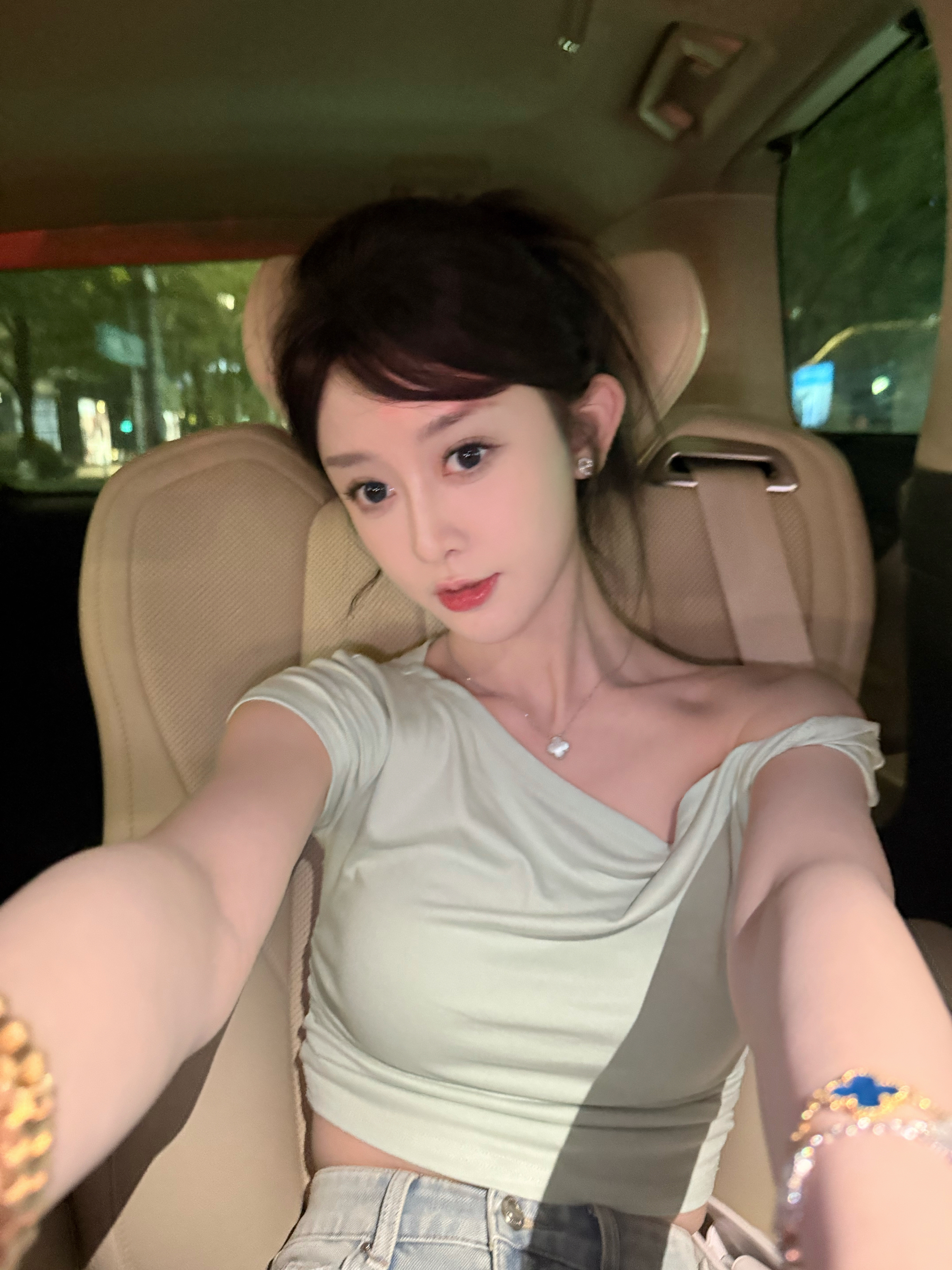 🎂其实幸福很简单🎈就是我的小男孩怎么突然变成老男孩了[微笑]​​​