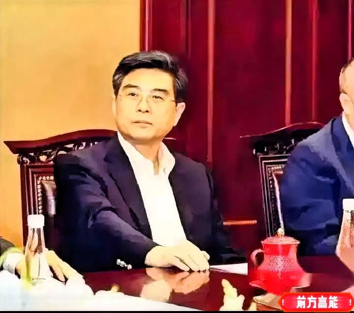 你有没有思考过，一个人可以低调到什么地步？1980年，孔继宁考进军事院校，