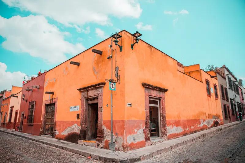 墨西哥毒枭被击毙，全城大乱！华人含泪发声：我们只想活着回家你敢信吗？墨西