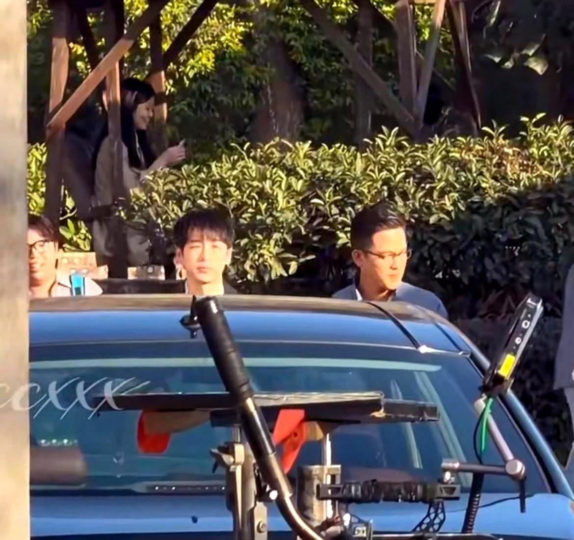 《玉兰花开君再来》开机一个月，杨紫天天在镜头前转，旗袍一穿，沪语一念，连董竹君墓