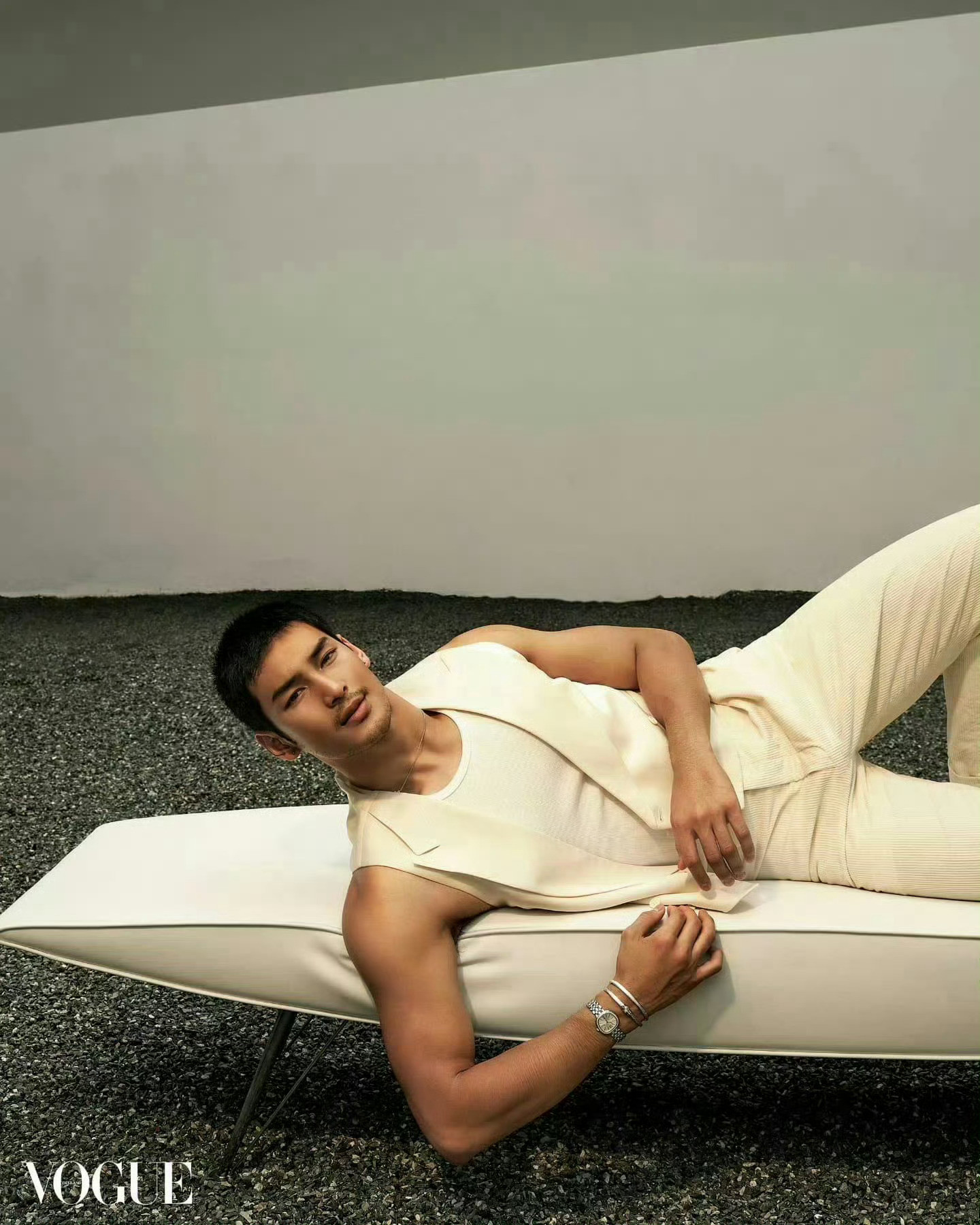 Apo​VogueThailandDigitalCoverPiage