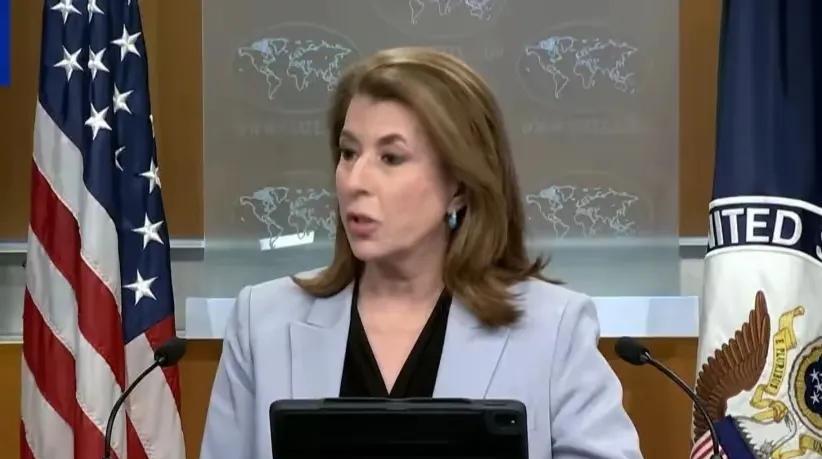 美国国务院出来解释了！美国国务院发言人布鲁斯解释说，美国非常重视留学生的签证问题
