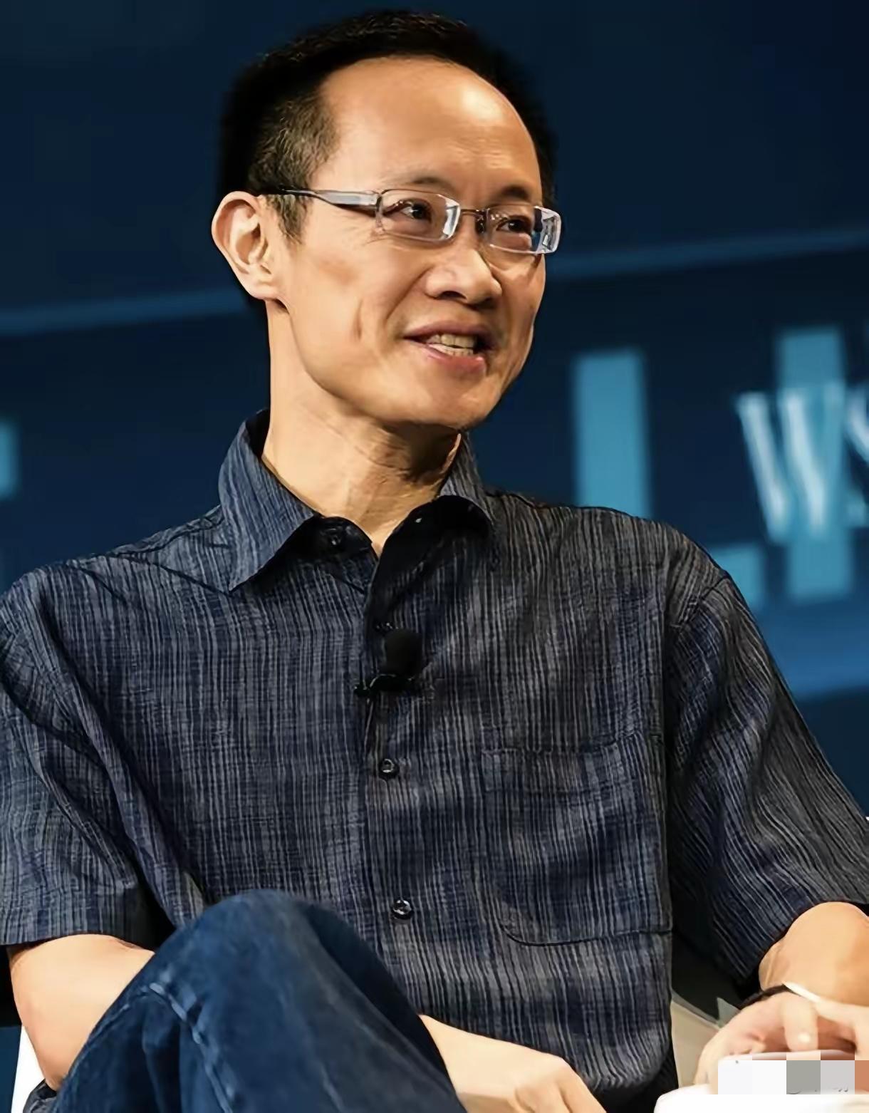 小米的林斌这时候出来做减持的动作，雷总怎么想？二把手还有的做吗？我估计雷总做梦都