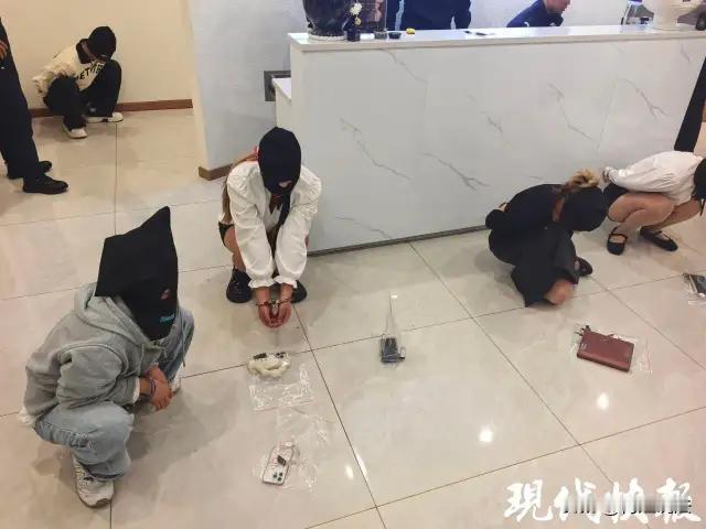 太离谱啦！江苏常州高新区，一个看似普通的理发店，却隐藏着惊天骗局。一位市民仅花3