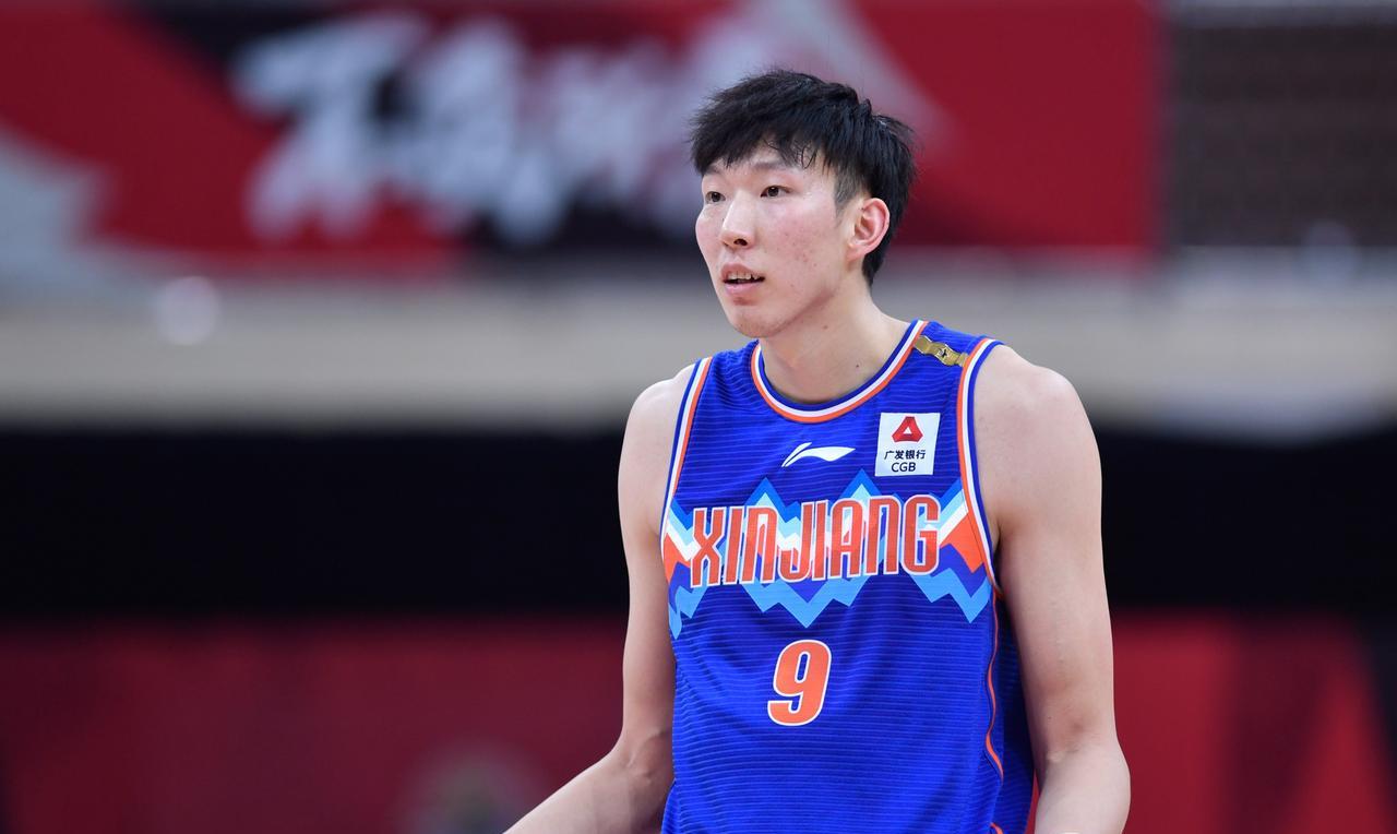范志毅一语惊爆篮坛：国家队岂是提款机？周琦NBA底薪仅拿70万美元，回归CBA却