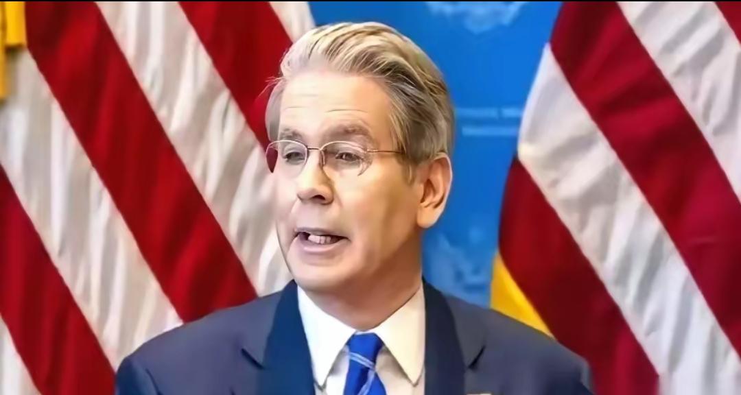 人家急了。美国财长公开喊话，说世界受不了中国挣这么多钱。可这事儿，说真的，能