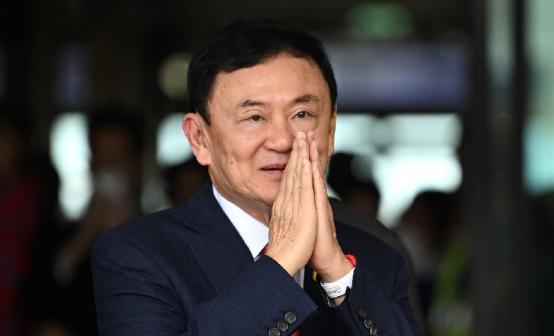 他信为女儿铺路这么久，不到一年就付诸东流，他信家族又要被泰国军方拉下马？自从与