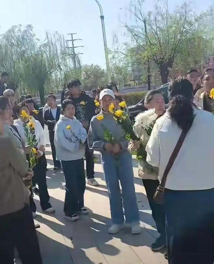 明明可以不救，他们却冲了上去，结局看哭全网！河北晋州石津渠深夜悲剧看哭全网