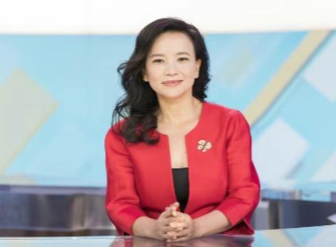 2020年的一天，央视著名主持人成蕾，像往常一样在访谈节目中闲聊，可就在这时，异