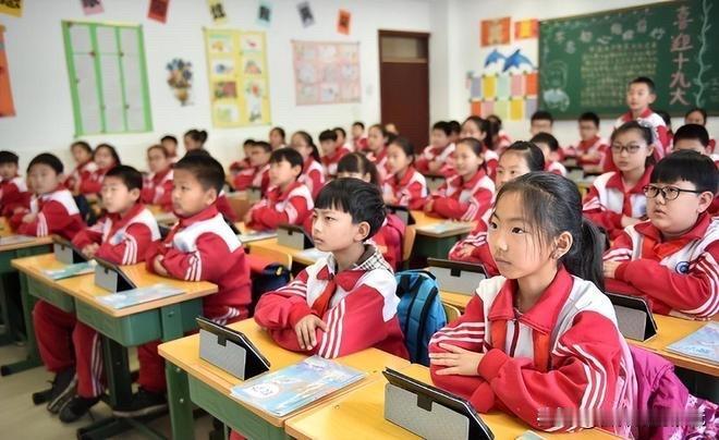 没当过小学班主任，你永远也无法理解这六个真相1、在学校里最听话的不是学习好的