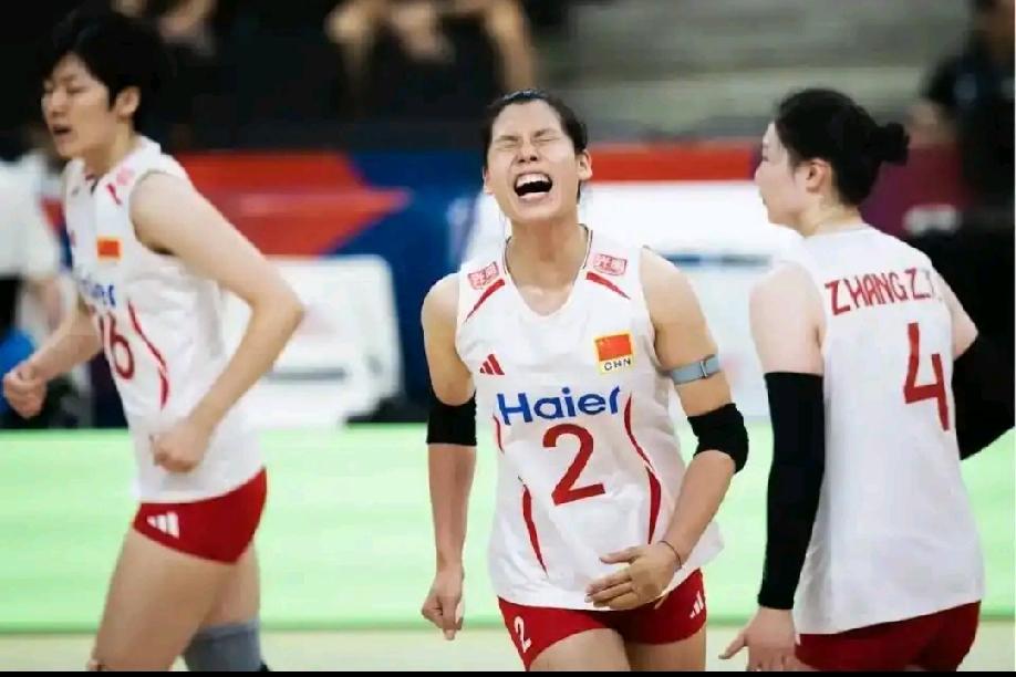 中德女排之战我之见中德女排之战最终以中国女排3：2逆转取胜结束