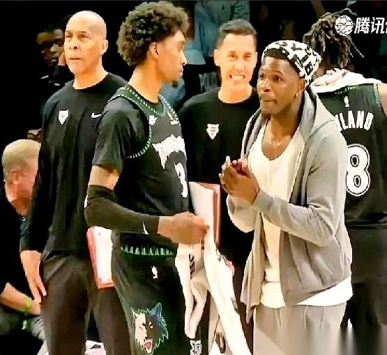 森林狼这边刚松一口气，当家球星华子火线复出，结果板凳还没坐热，更衣室里直接又倒下