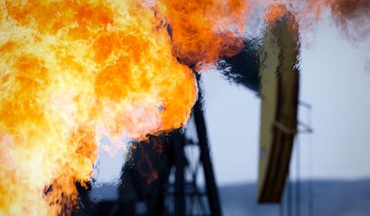 总算说实话了：美国方面宣称，可以直接把伊朗的石油全部拿走。白宫发言人贾罗德·